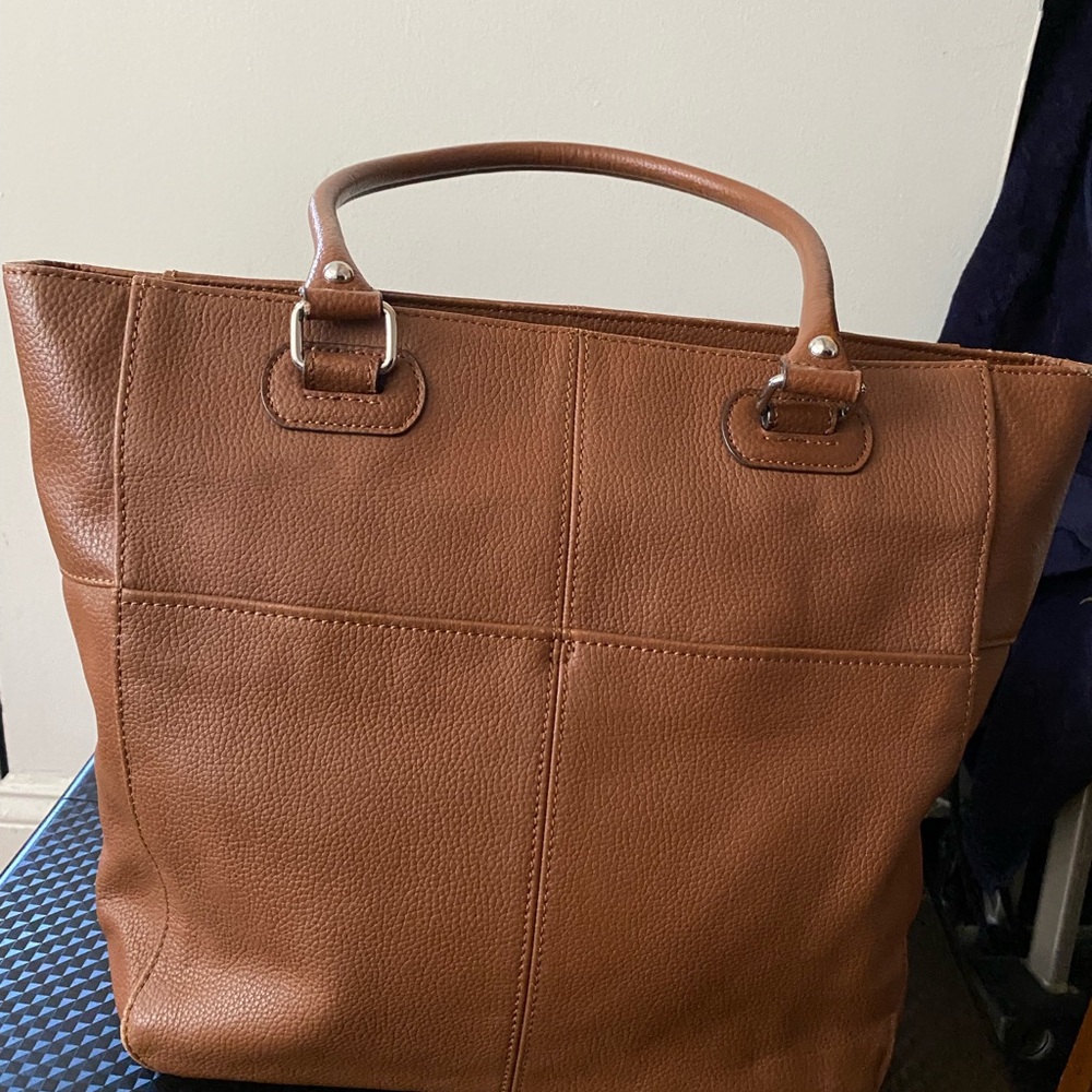 Tignanello Leather Shoulder Brown/Tan - Picture 2 of 6